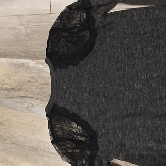 Womans long-sleeved sweater /shirt - Picture 8 of 8